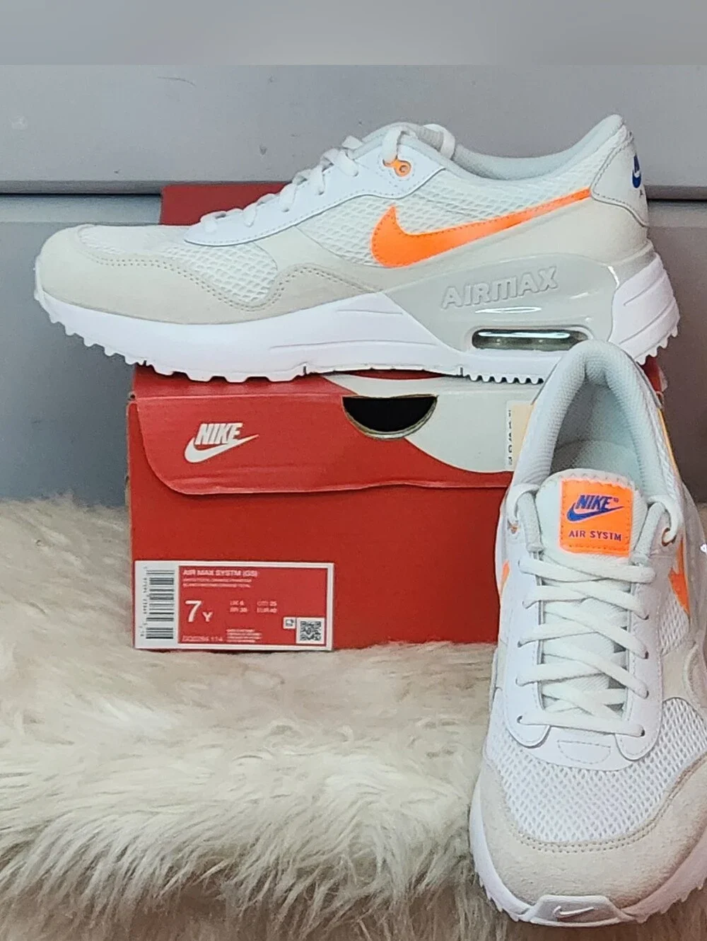 Nike Air System In White w/ Neon Orange & Blue Accents NIB Size 7y GS Women 8.5